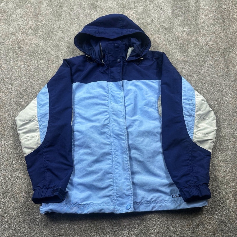 90s L.L. Bean Blue and Navy Women's Jacket size 0